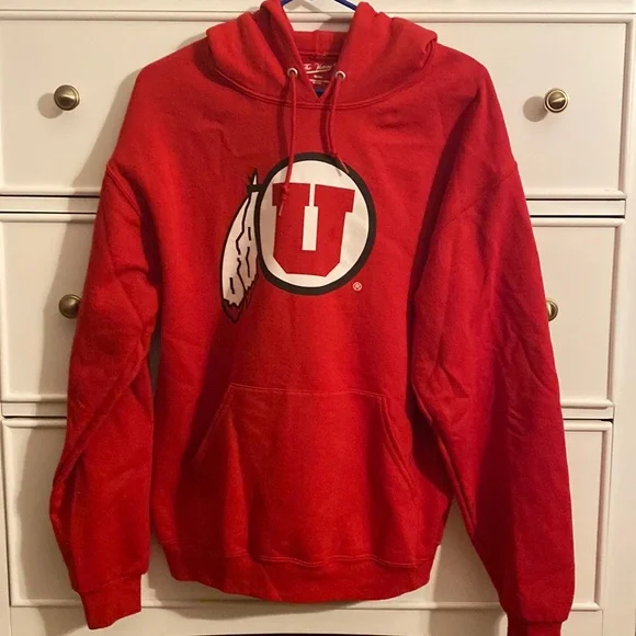 Womens Red University of Utah Sweatshirt - Picture 1 of 3